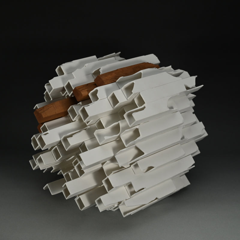 “Modern Remains There” Ceramic Sculpture ー竹内 紘三