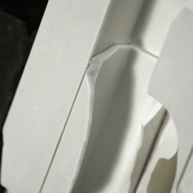 Porcelain Sculpture ー竹内 紘三 “Modern Remains, Ground”