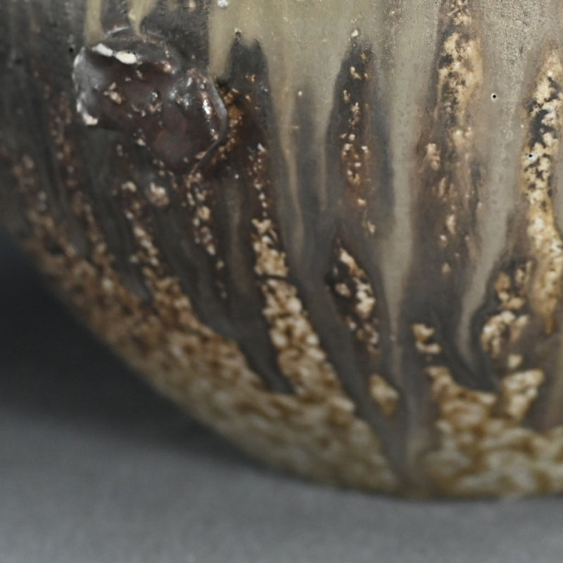 Ujoyaki Natural Ash Glaze Vase ー今井 理佳 "自然釉 壺" 銘 老瀑