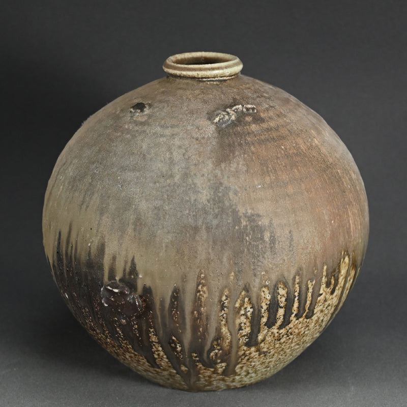 Ujoyaki Natural Ash Glaze Vase ー今井 理佳 "自然釉 壺" 銘 老瀑