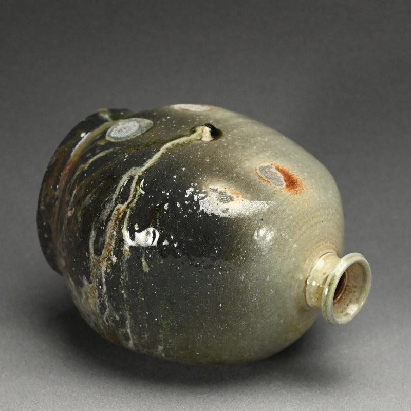 Natural Ash Glazed Vase ー今井理佳 "自然釉 扁壺"