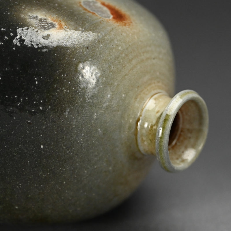 Natural Ash Glazed Vase ー今井理佳 "自然釉 扁壺"