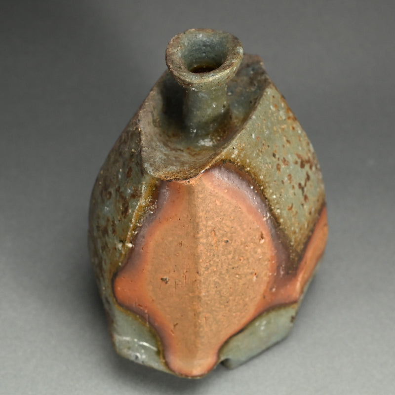 Classic Bizen Ceramic Vase ー隠崎 隆一