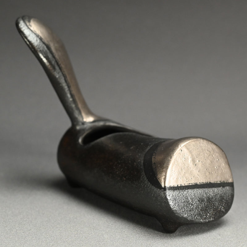 Contemporary Silver Pottery Vessel ー柳原睦夫 "ギン オリベ ペロット瓶"