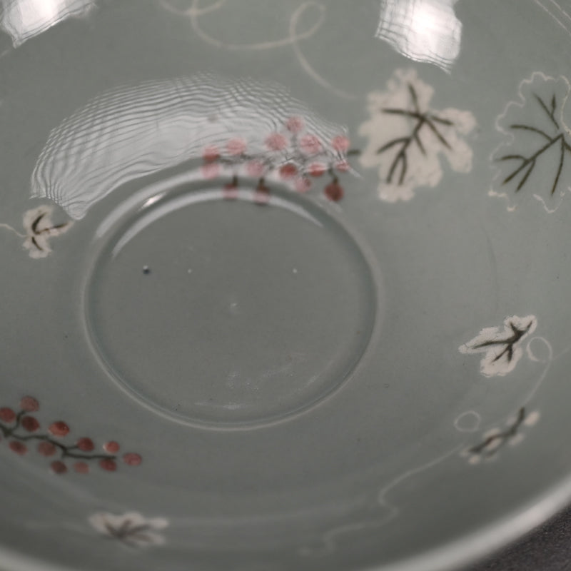 Imperial Artisan Suwa Sozan I Celadon Bowl, Grapes ー初代 諏訪 蘇山 "青瓷象嵌 盂"