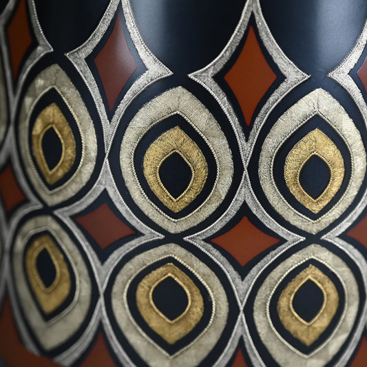 Contemporary Metal-craft Vase ー鹿島 和生 "象嵌金彩銅赤銅合せ花器"