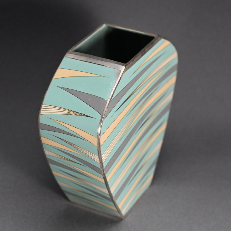 Contemporary Cloisonne, 2017 ー柴田 明 "有線七宝抽象文花器"