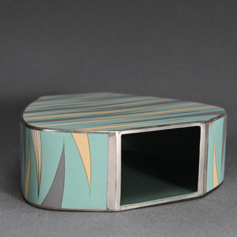 Contemporary Cloisonne, 2017 ー柴田 明 "有線七宝抽象文花器"
