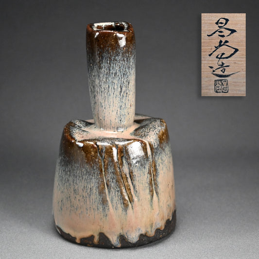 Kurinuki Hagi Vase ー兼田 昌尚 “萩灰被刳貫花入”