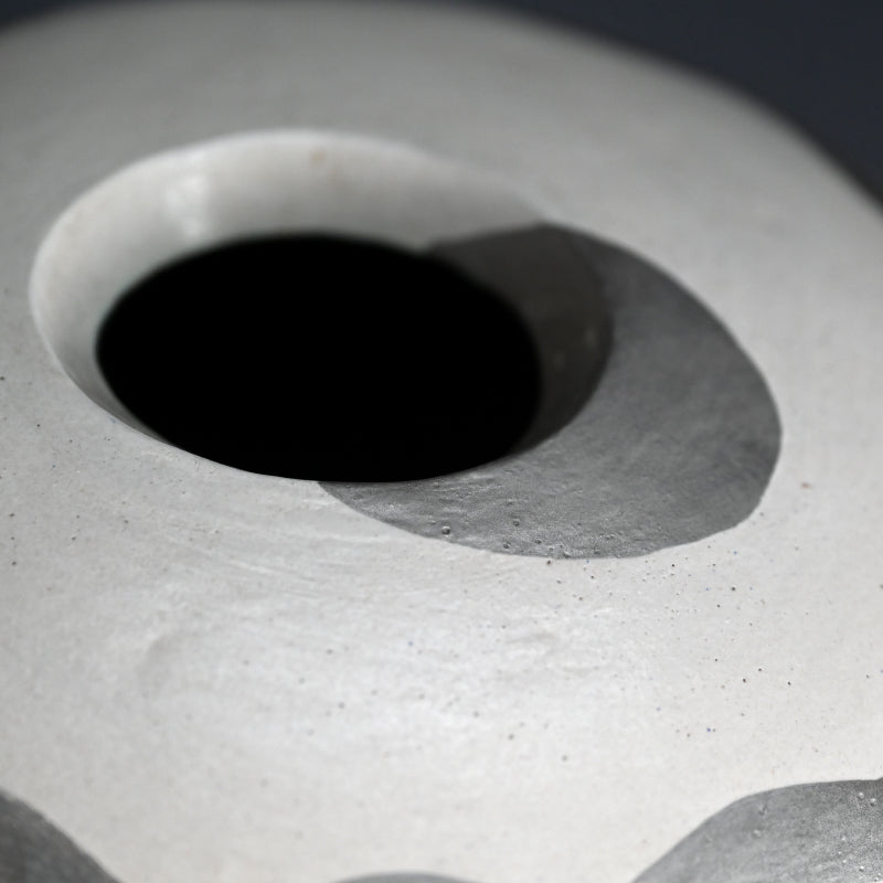 Silver Waved Vase ー森野 泰明 “銀彩波状文壺”