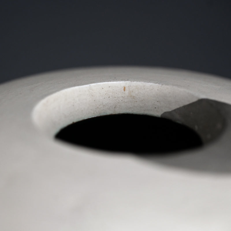 Silver Waved Vase ー森野 泰明 “銀彩波状文壺”
