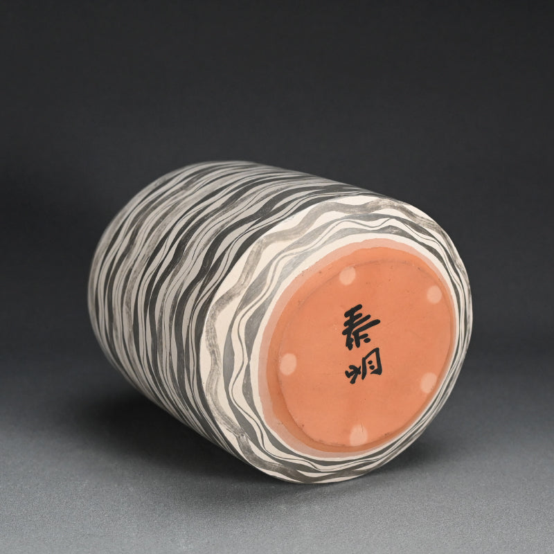 Silver Waved Vase ー森野 泰明 “銀彩波状文壺”
