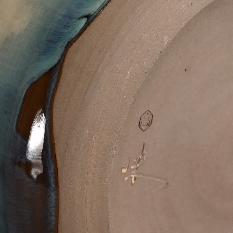 Exquisite Takatori Muzusashi ー亀井 味楽 “高取別作 白釉竹節水指“