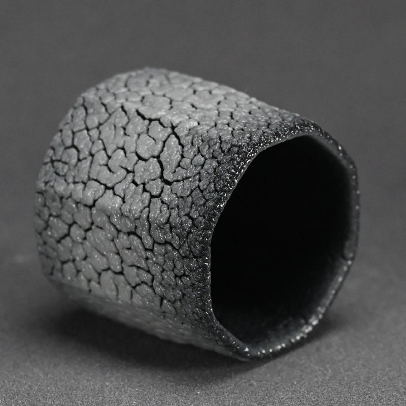 Shino Tokkuri and Ai-iro Shino Guinomi ー酒井 博司 "紅志野徳利", "藍色志野ぐい呑み"