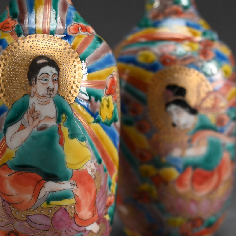 Striking Antique Japanese Porcelain Kutani Tokkuri