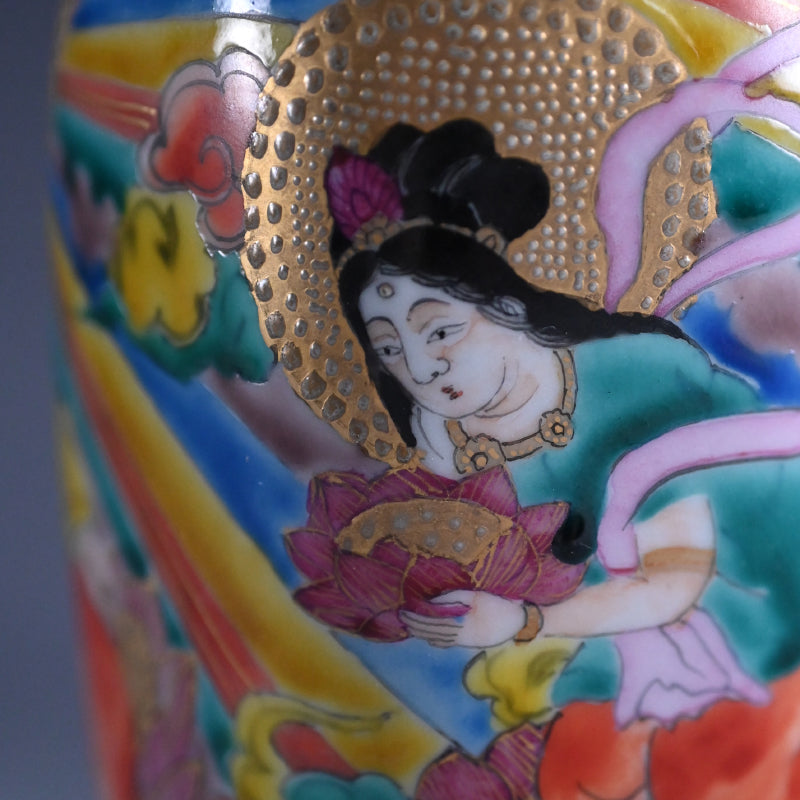 Striking Antique Japanese Porcelain Kutani Tokkuri