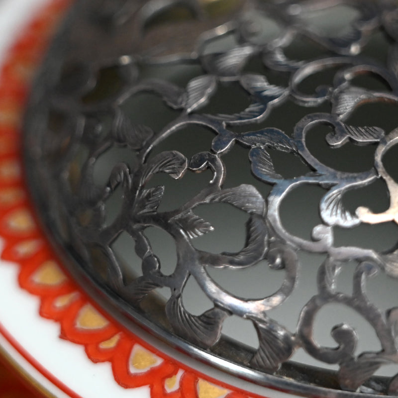 Miyagawa (Makuzu) Kozan Kinrande Koro with Silver Lid ー宮川 香山 "香壚"