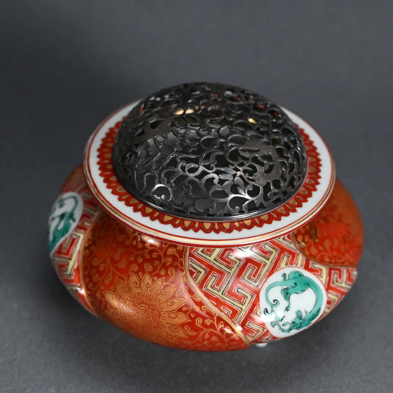 Miyagawa (Makuzu) Kozan Kinrande Koro with Silver Lid ー宮川 香山 "香壚"