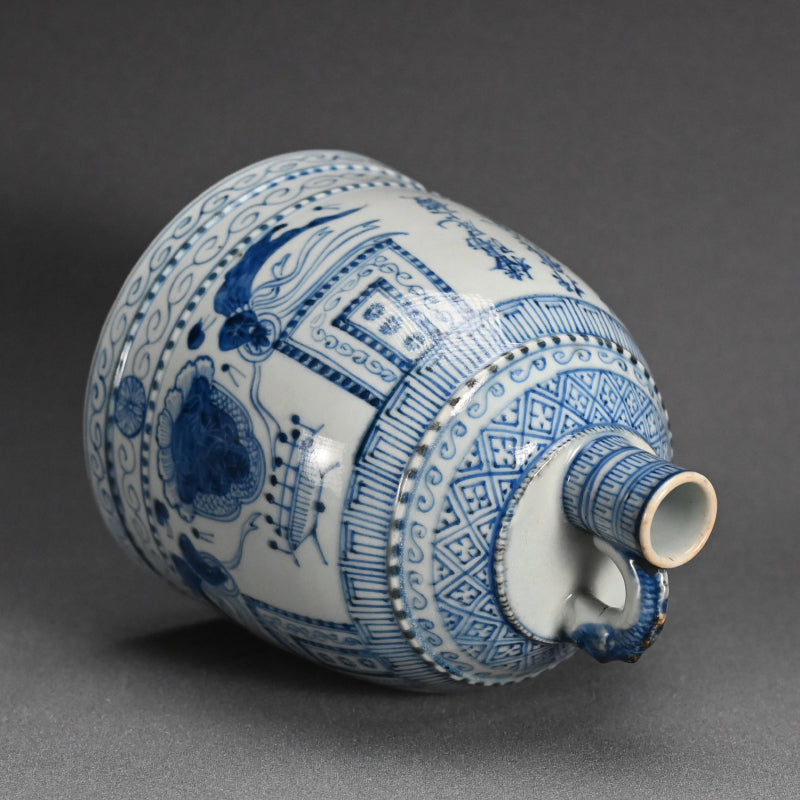 Tozan Yaki Blue & White Porcelain Flagon from Himeiji ー東山 尾上鐘