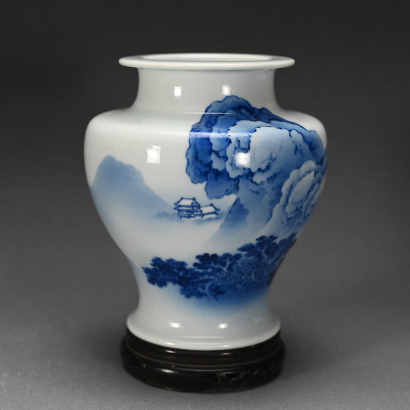 Blue & White Porcelain Vase ー宮川 香山 "染付壺 山路圖"