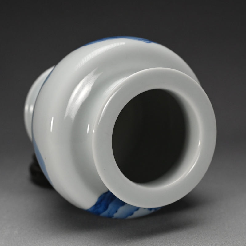 Blue & White Porcelain Vase ー宮川 香山 "染付壺 山路圖"