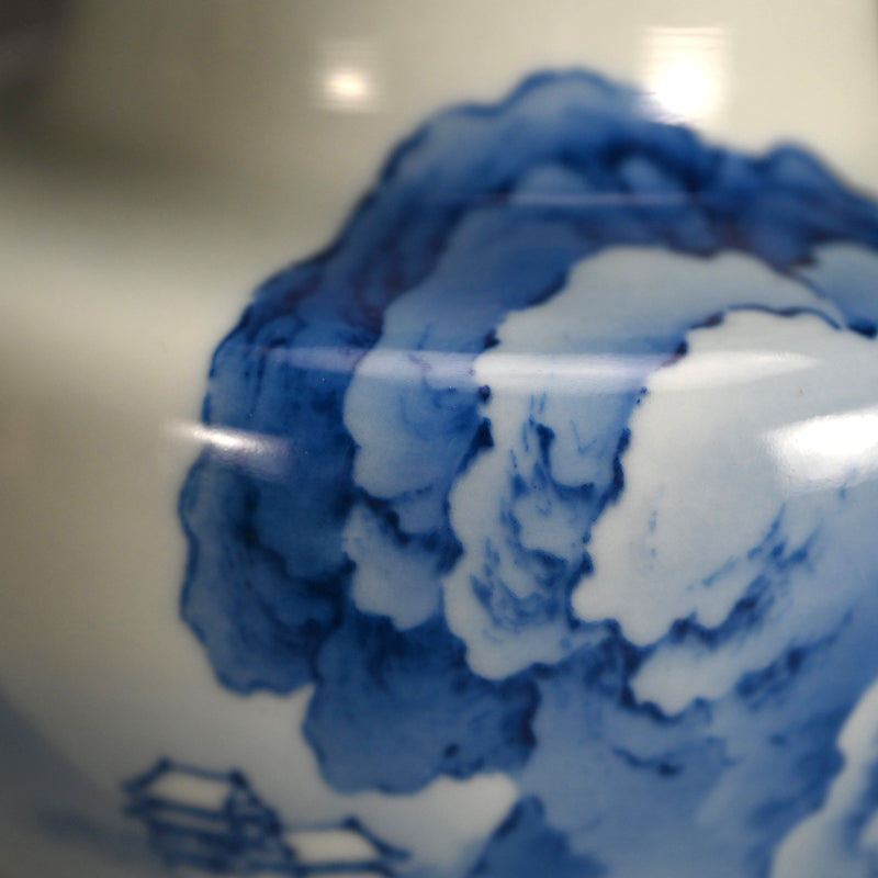 Blue & White Porcelain Vase ー宮川 香山 "染付壺 山路圖"