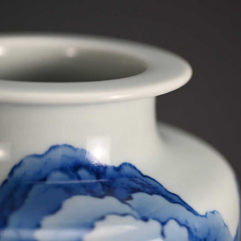 Blue & White Porcelain Vase ー宮川 香山 "染付壺 山路圖"