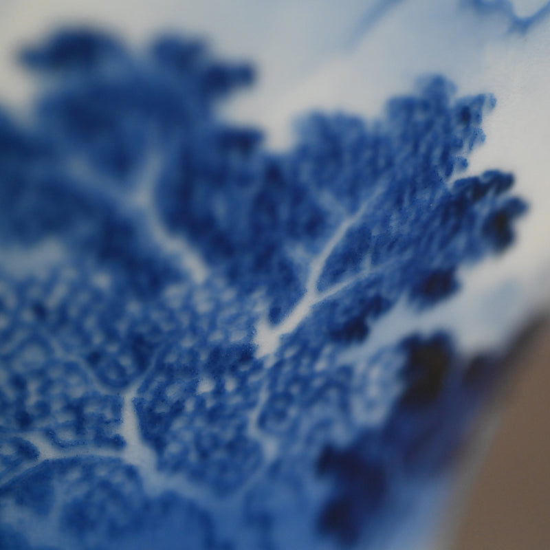 Blue & White Porcelain Vase ー宮川 香山 "染付壺 山路圖"