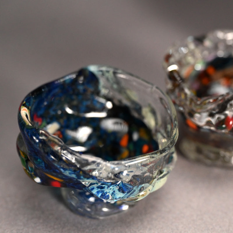Glass Tokkuri and Cups ー奥島 圭二 “玻璃酒器一式 徳利と盃”