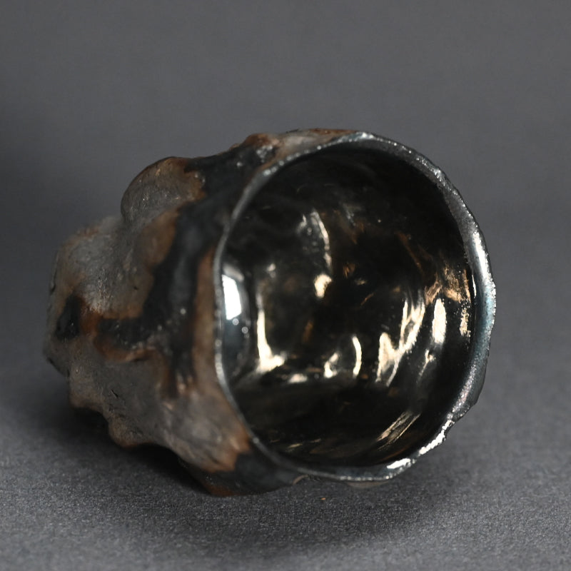 Platinum Glazed Guinomi Sake Cup ー稲吉 オサム ”プラチナ彩 ぐい呑”