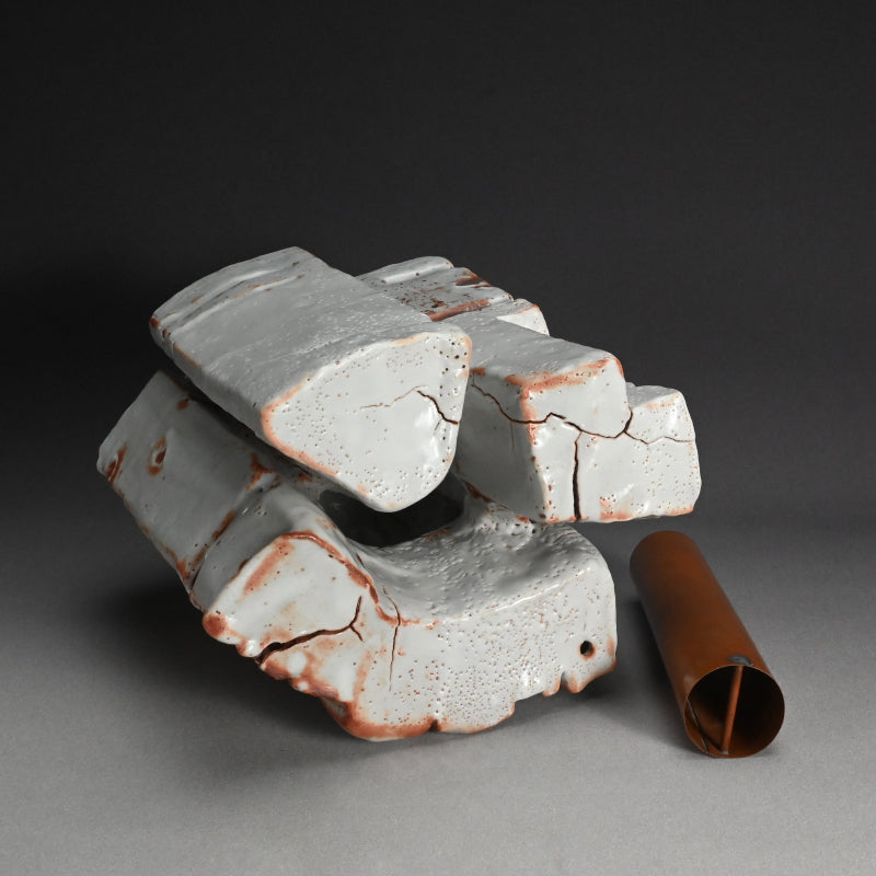 Radical Shino Vase ー鈴木 藏 "志野花器"