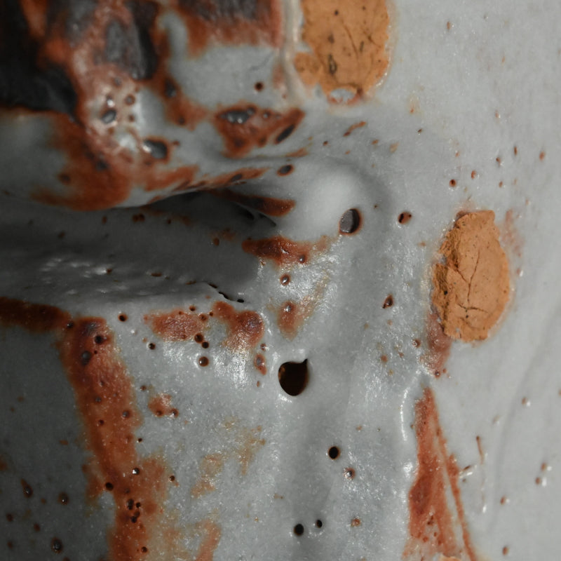 Radical Shino Vase ー鈴木 藏 "志野花器"