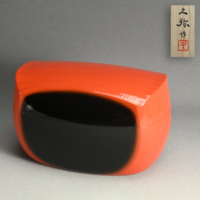 Exhibited Dry lacquer box ー築地 久弥 “乾漆蓋物”「ふたひら」