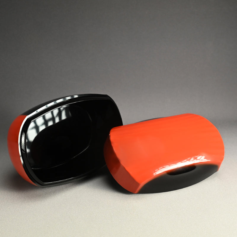 Exhibited Dry lacquer box ー築地 久弥 “乾漆蓋物”「ふたひら」