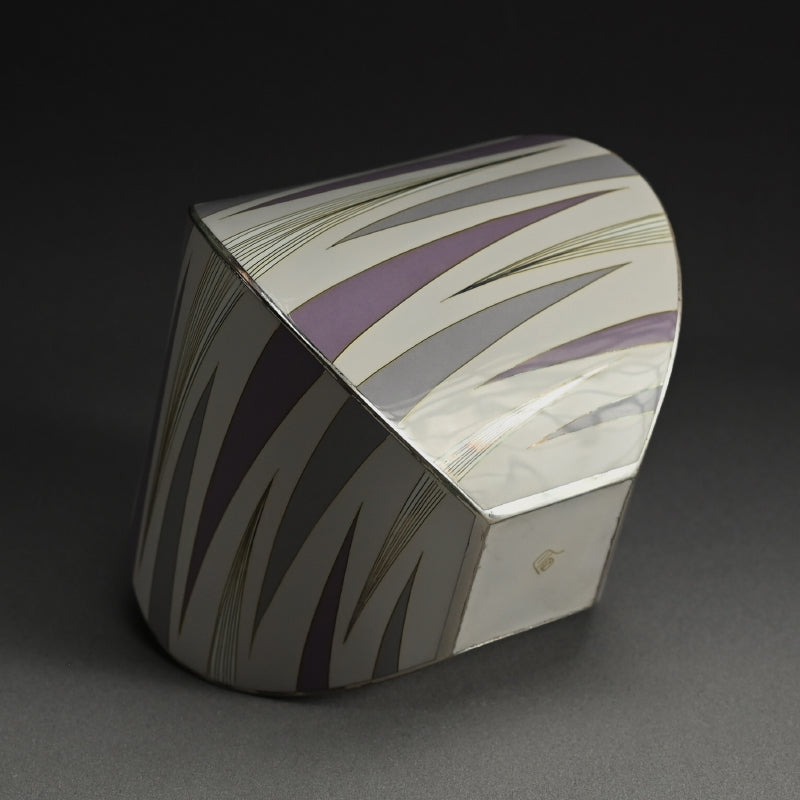 Exhibited Cloisonné Vase ー 柴田 明 “有線七宝抽象文花器”
