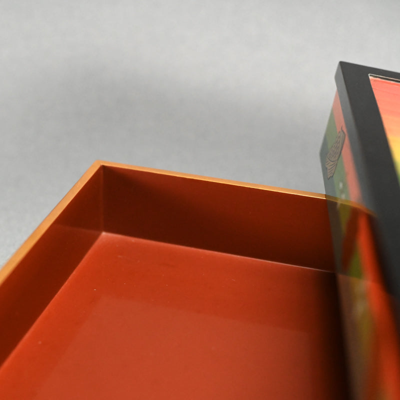Nationally Exhibited Decorative Lacquer Box ー山崎 覚太郎 “遊漁飾箱”