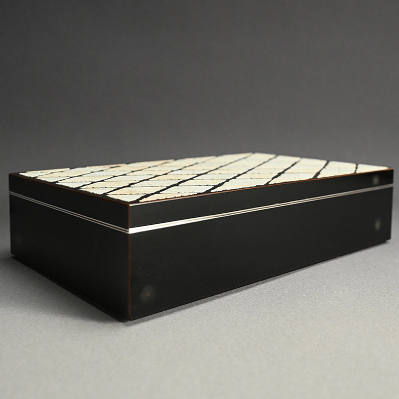Radical Black Lacquered Suzuri Bako Writing Box