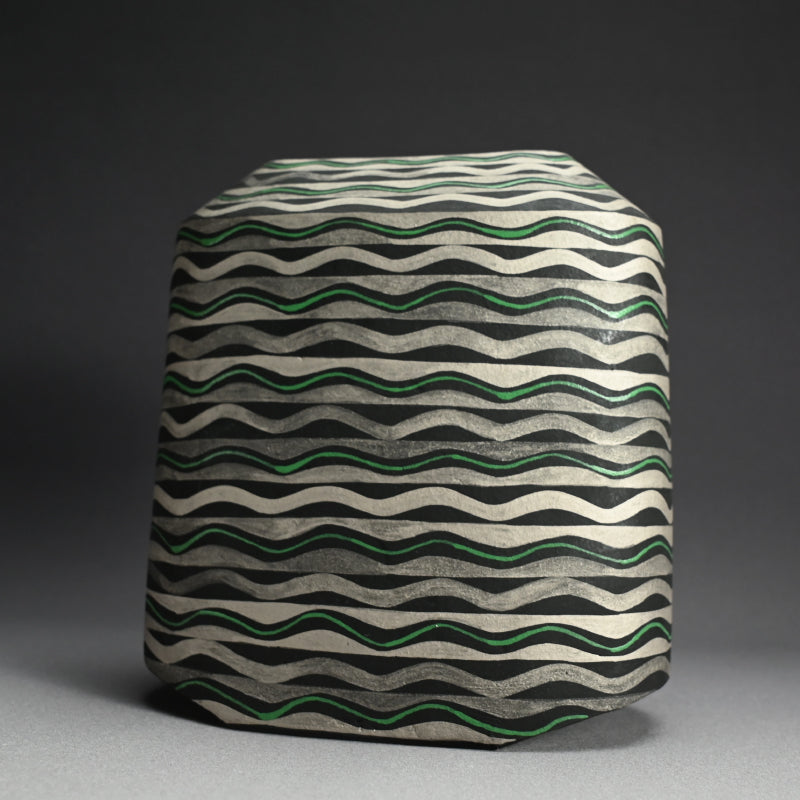 Contemporary Vase by Morino (Hiroaki) Taimei ー森野 泰明 "白銀泥彩扁壺"