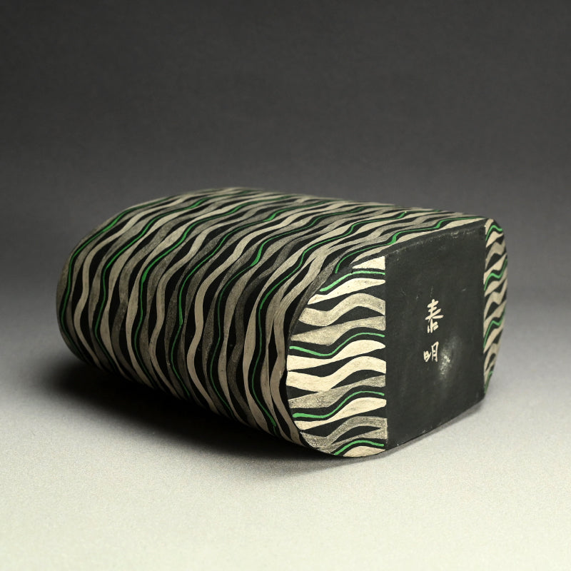 Contemporary Vase by Morino (Hiroaki) Taimei ー森野 泰明 "白銀泥彩扁壺"