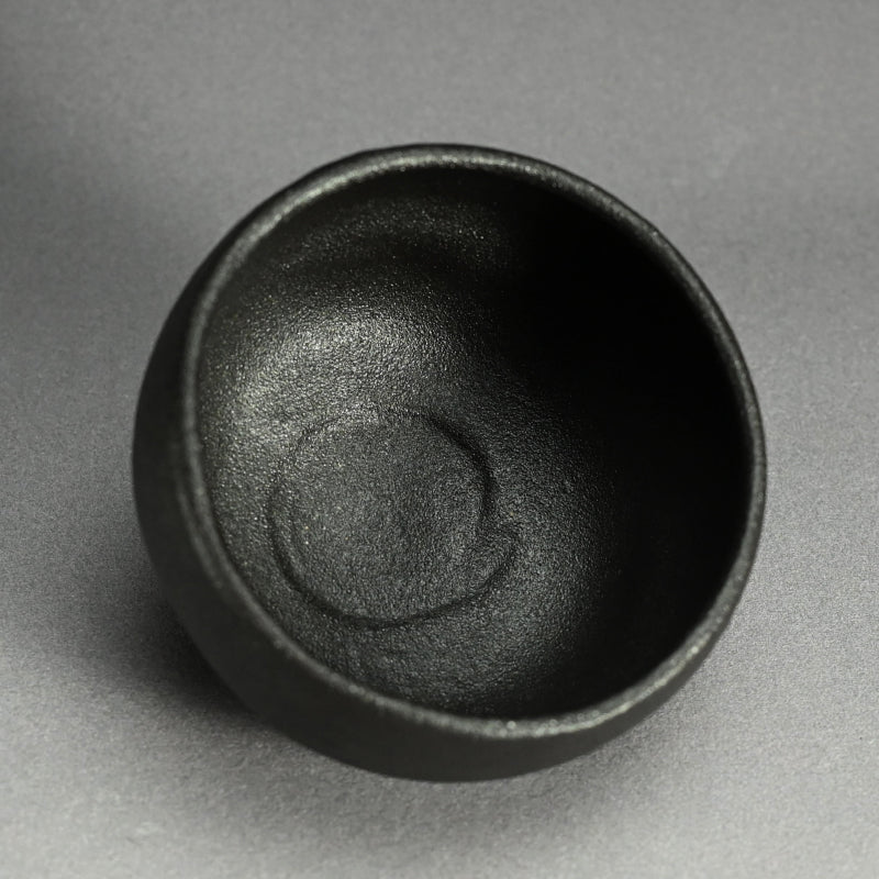 Large Nachi-guro Chawan Tea Bowl ー寒川 栖豊 "紀州焼 茶碗"