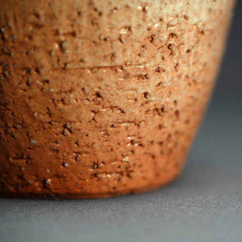 Hagi Pottery Mizusashi ー大和 保男 “萩焼 水指”