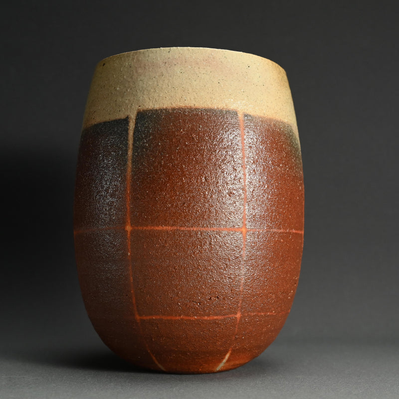 Hagi Vase ー大和 保男 “萩焼 素箔花瓶”