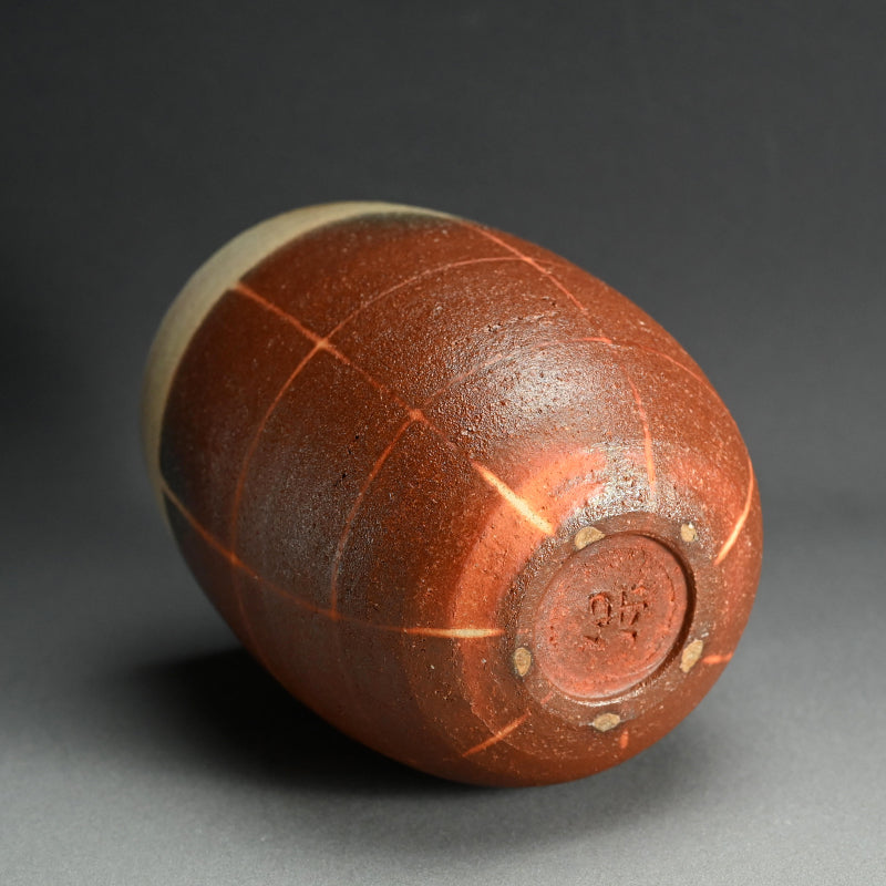 Hagi Vase ー大和 保男 “萩焼 素箔花瓶”