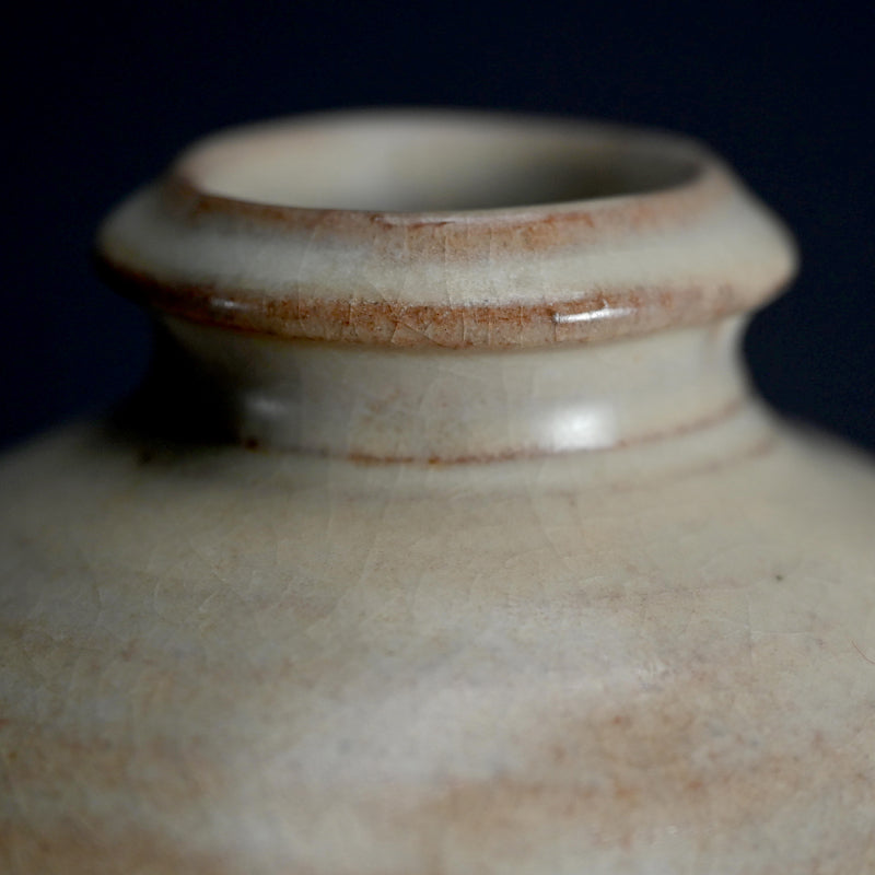 Hagi Bottle Vase ー三輪 栄造 “萩花入”