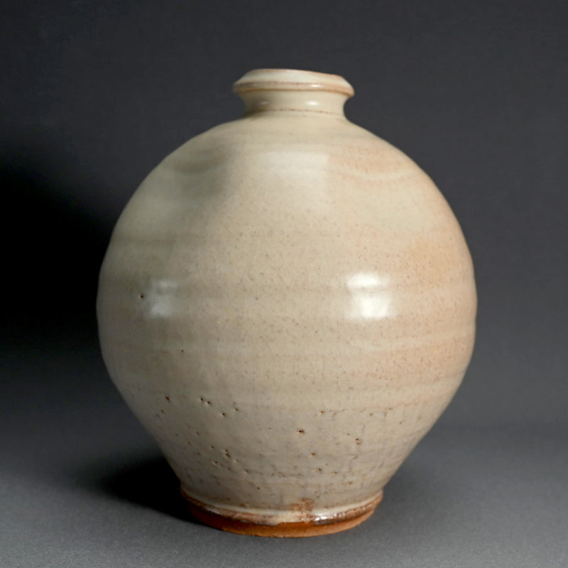 Hagi Bottle Vase ー三輪 栄造 “萩花入”