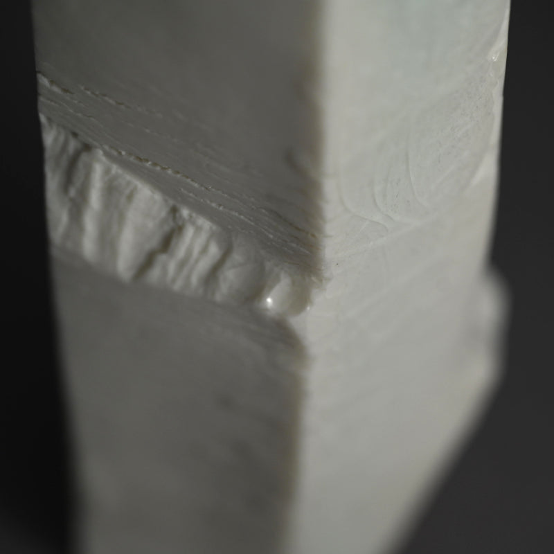 Exquisite Porcelain Vase ー小川 待子 “筒”