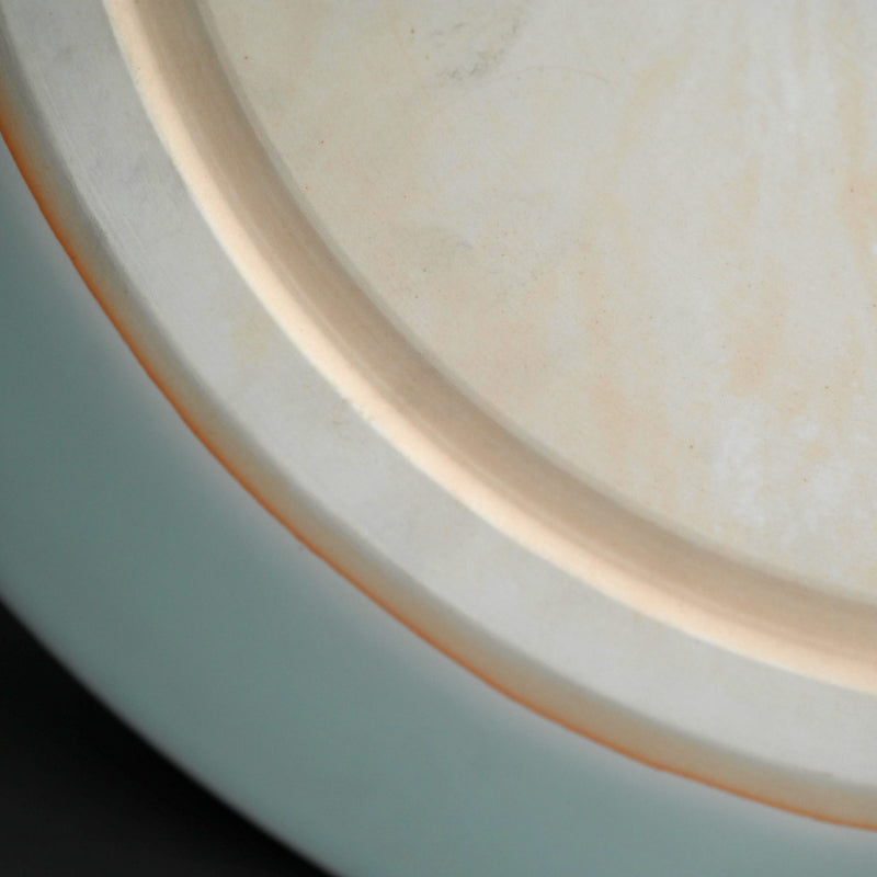 Exquisite Sheer Celadon Disc ー深見 陶治 “翠"