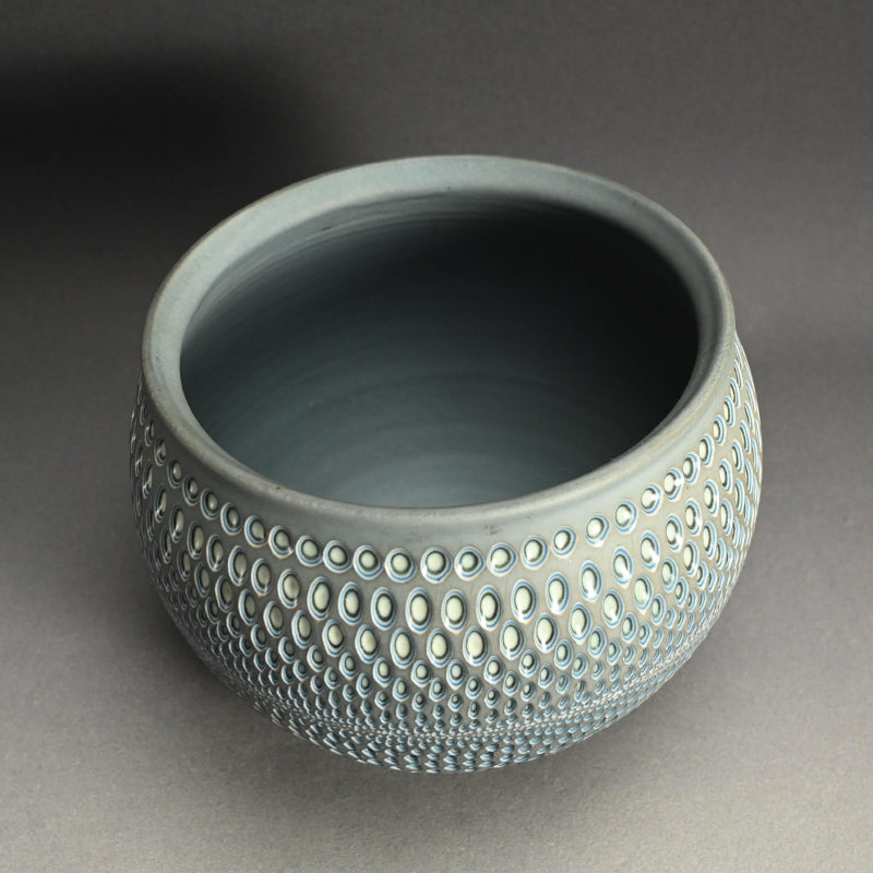 Layered Vase ー加藤 重美 “重化粧彫点文壺”
