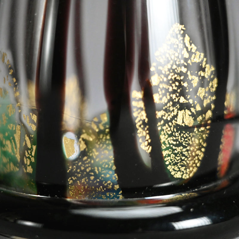 Flowering Glass Vase ー小林 貢 “寅吹硝子 野の花のために”