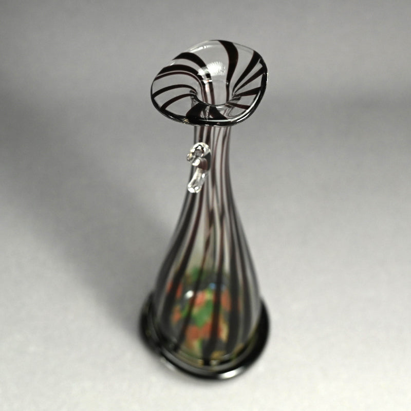Flowering Glass Vase ー小林 貢 “寅吹硝子 野の花のために”